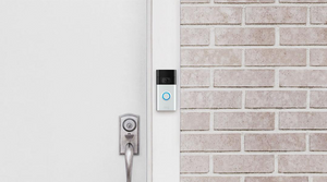 De originele Ring Video Doorbell in een nieuw jasje